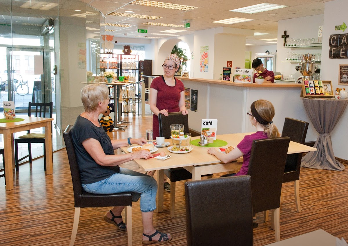 Caritas Kräuter-Café