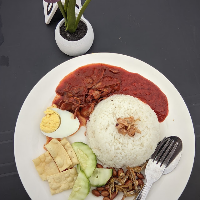 Nasi Lemak Sambal Sotong