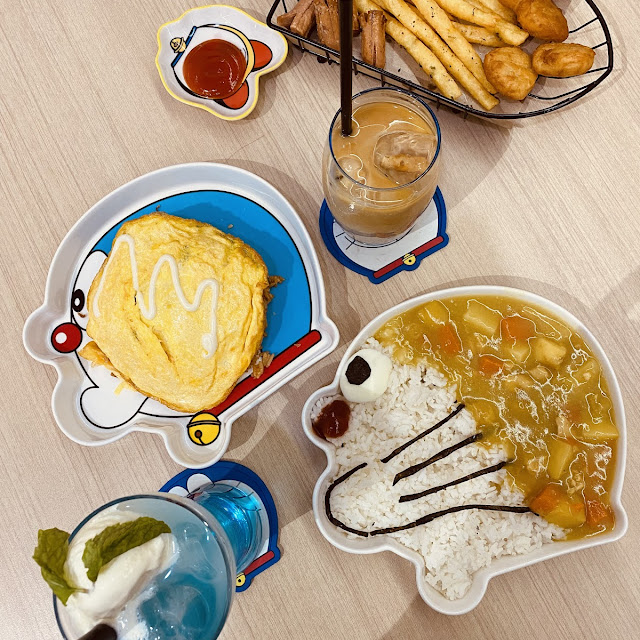 Kentang Sosis Nugget Dolyn Blue Delight Cafe Latte Nasi Goreng Kareraisu