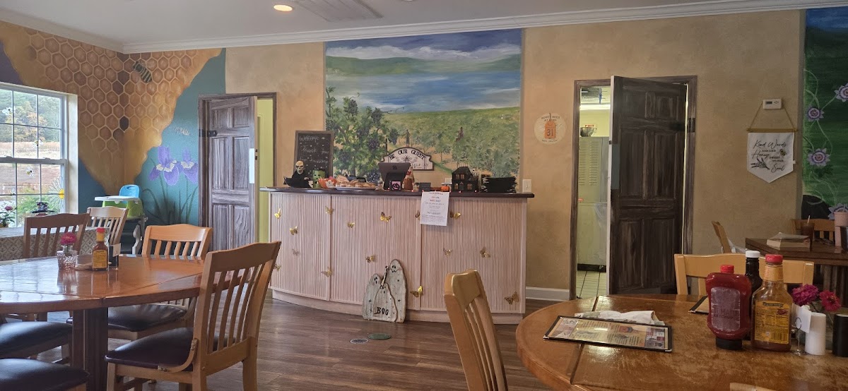 Honey & Clove Bistro