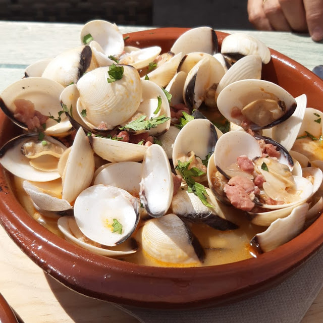 Almejas A la Marinera