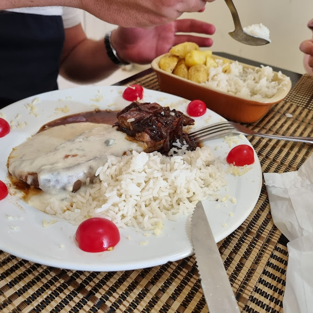Angus ao Molho de Queijo