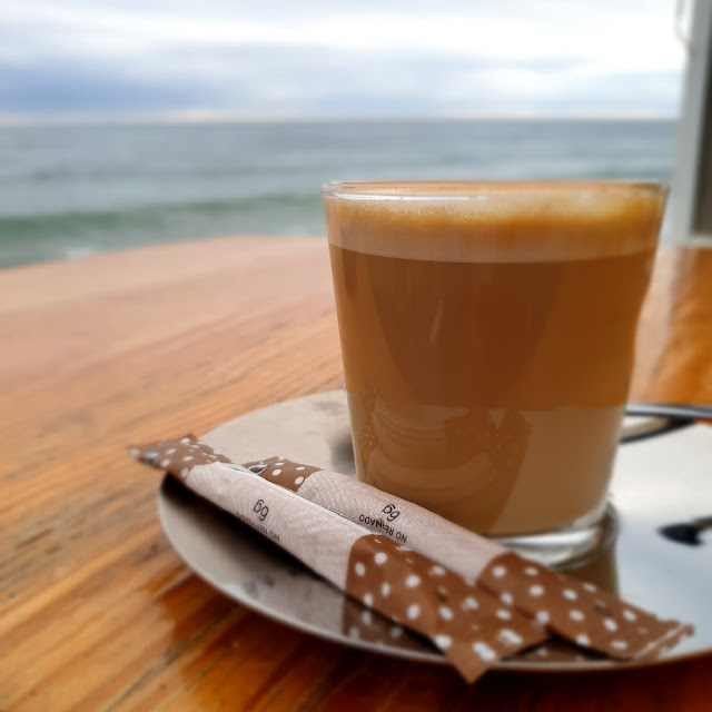 Café Con Leche Con Azucar Moreno 2 Para Mim