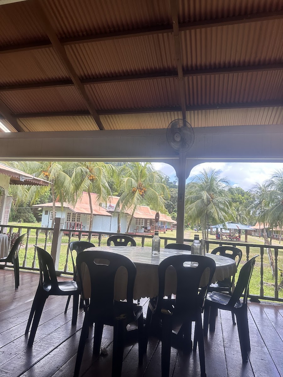 Best Restaurant & Steamboat