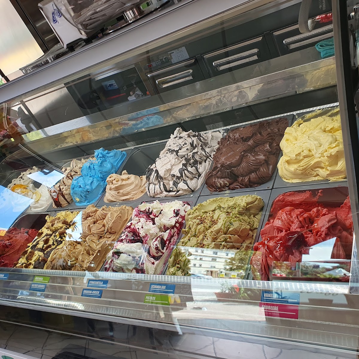 Eiscafé Dolce Gelato