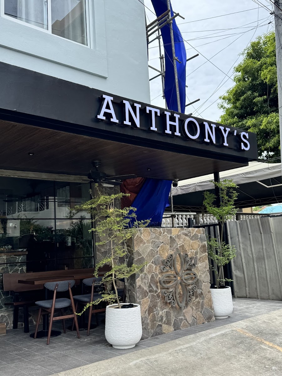 Anthony’s Cafe