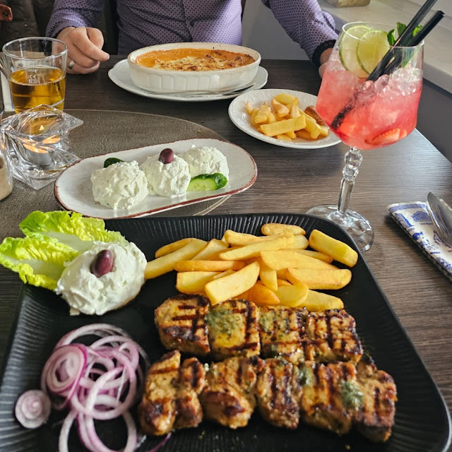 Gyros Tintenfisch Mit Knoblauch-bratkartoffeln