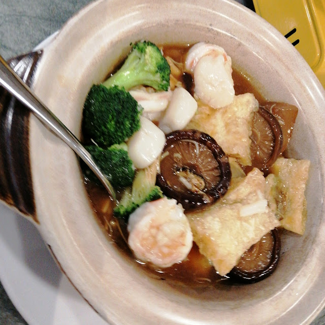 Assorted Seafood and Dried Scallop