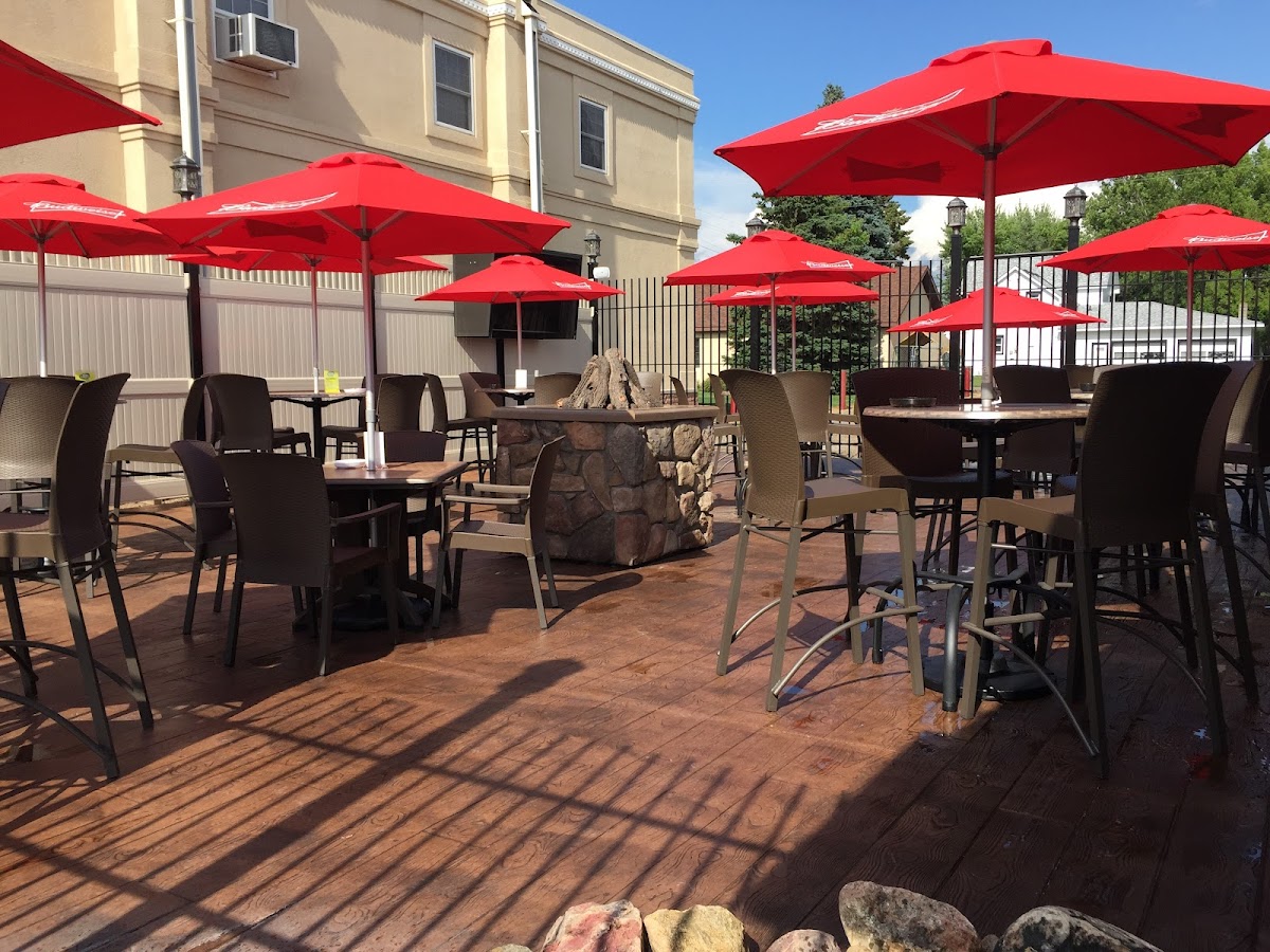 Frosty's Bar & Banquet Hall