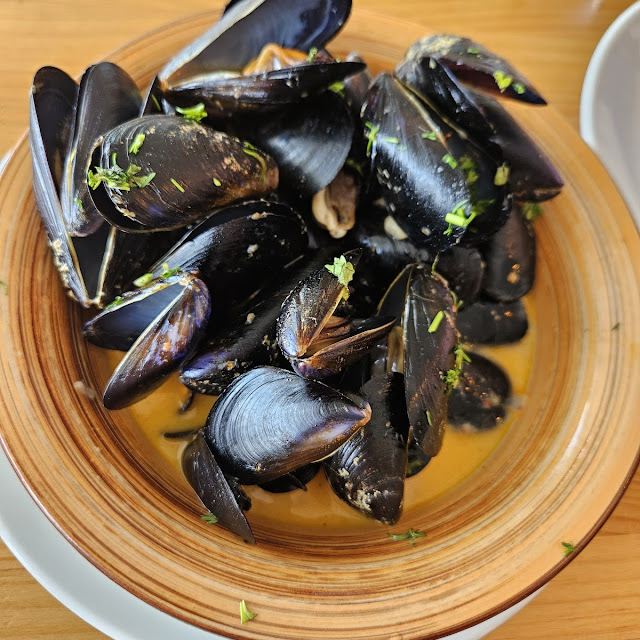 Mejillones Al Vino Blanco
