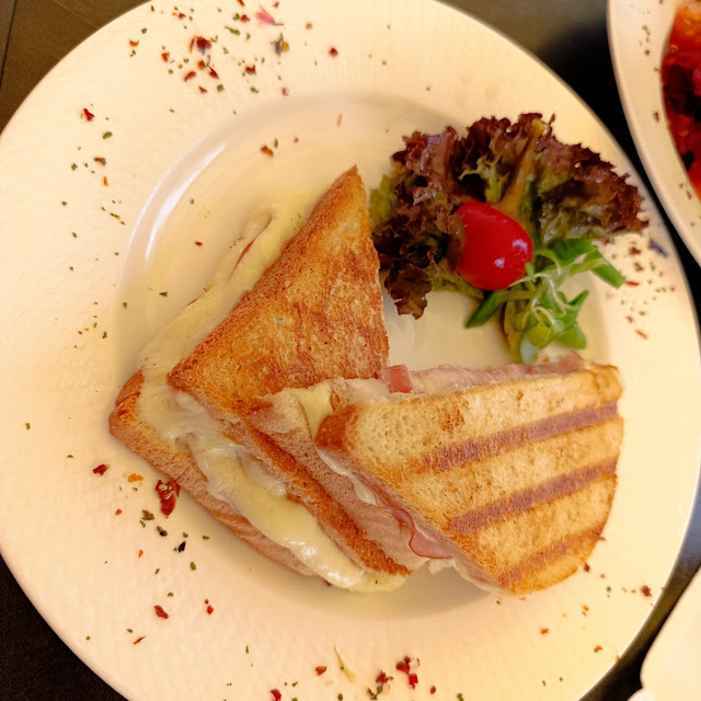 Schinken Käse Toast
