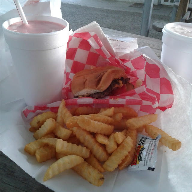 Cheeseburger with Fries and Strawberrycarmal Shake