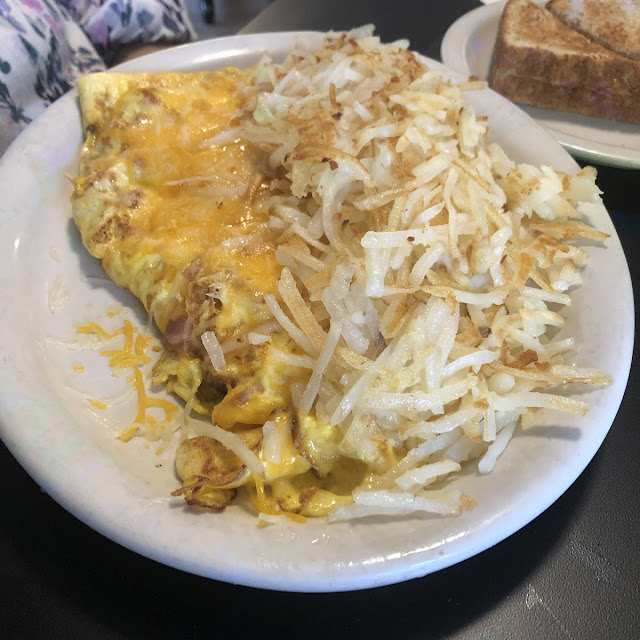 Omelette with Hash Browns
