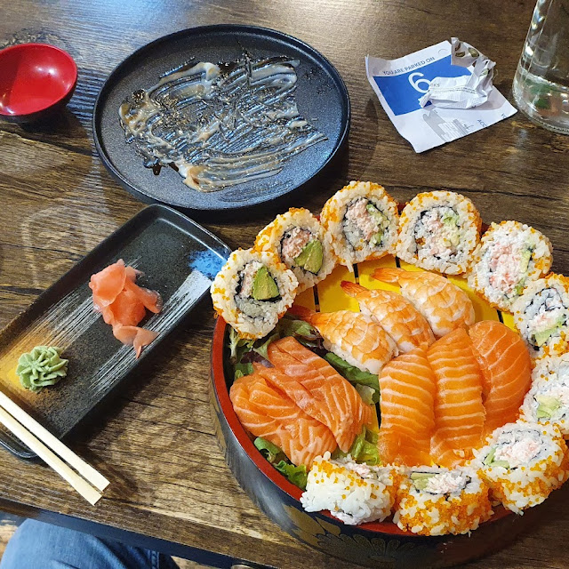 Sushi Sashimi Platter