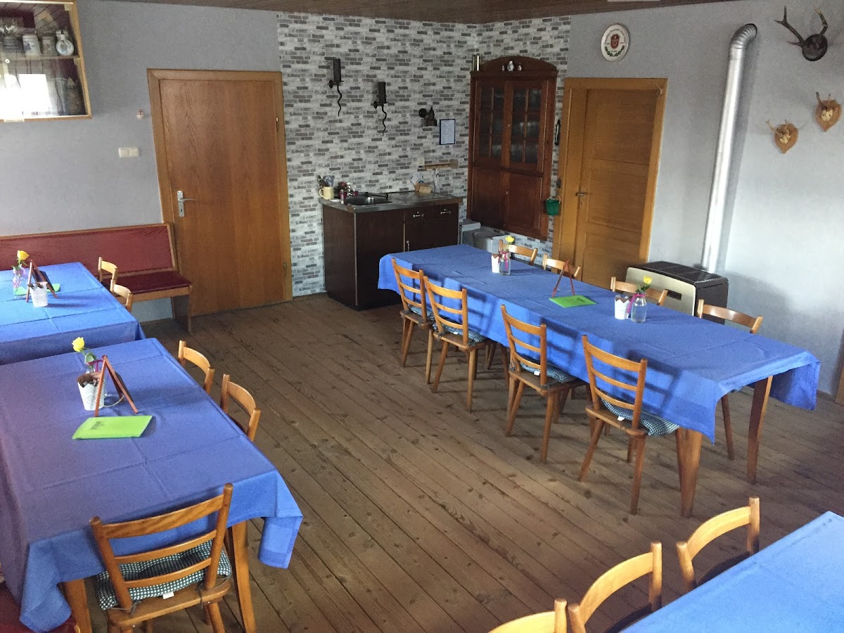 Tinas Café / Gaststätte