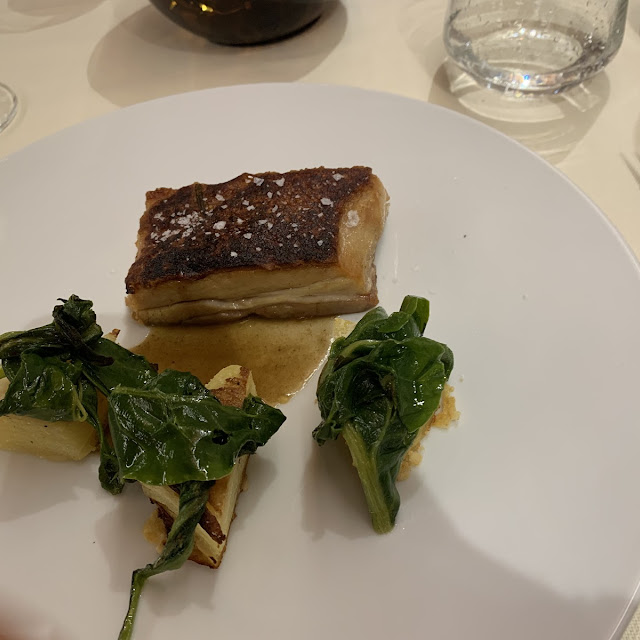 Guancia Di Manzo Brasata Purea Di Topinambure Confit Di Cipolla Rossa