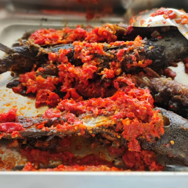 Set Ikan Tongkol Sambal