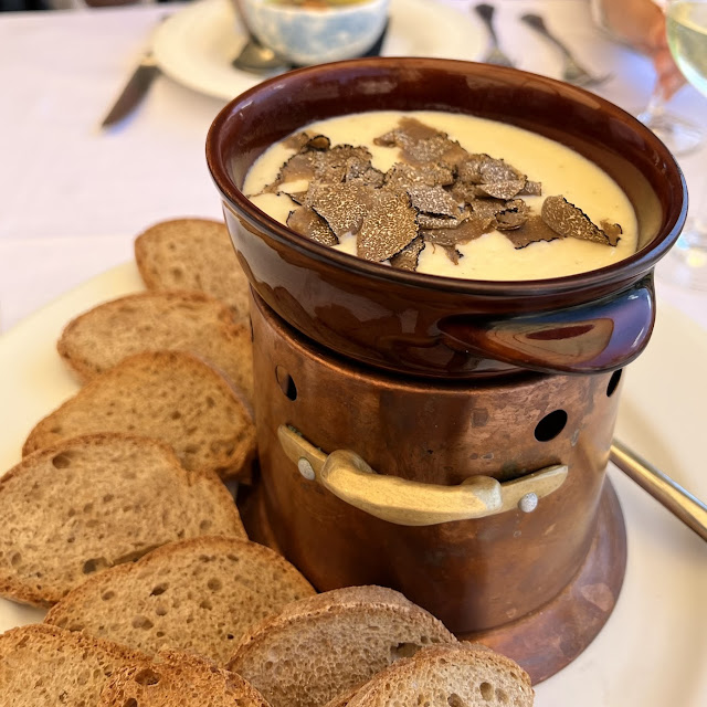 Cheese Fondue with Truffle