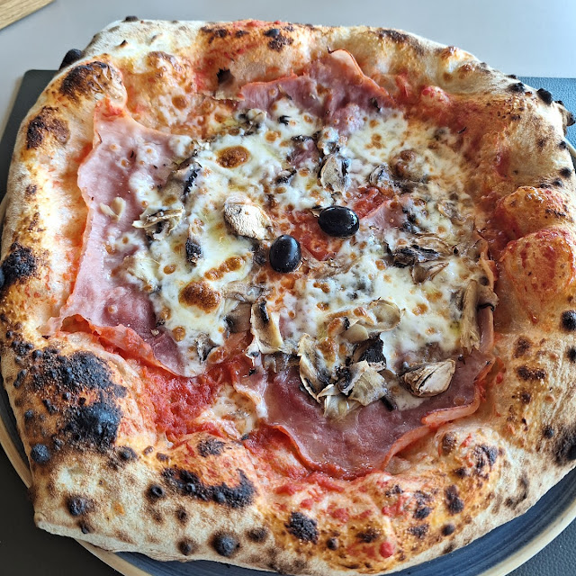 Pizza Capricciosa