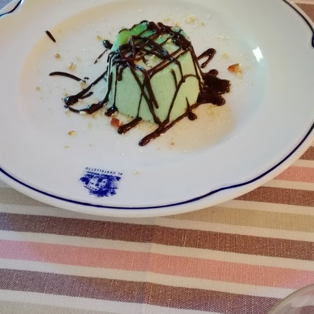 Gelato Alla Menta E Pistacchio
