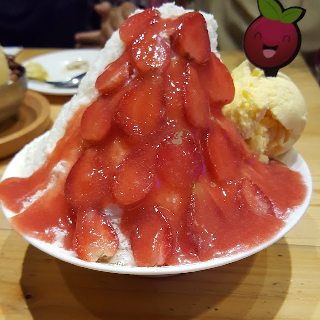 Milk Bingsu Strawberry