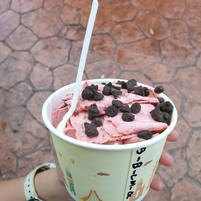 Ice Cream Rolls