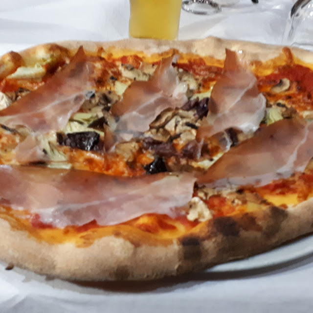 Pizza Gigante