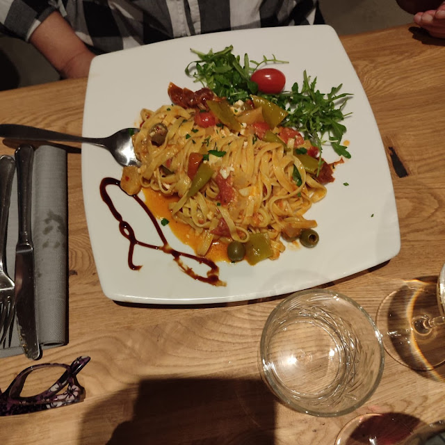 Bandnudeln Mit Tomaten-feta