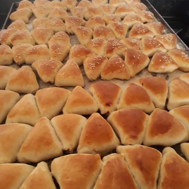 Esfirras Assadas Carne Frango E Calabresa