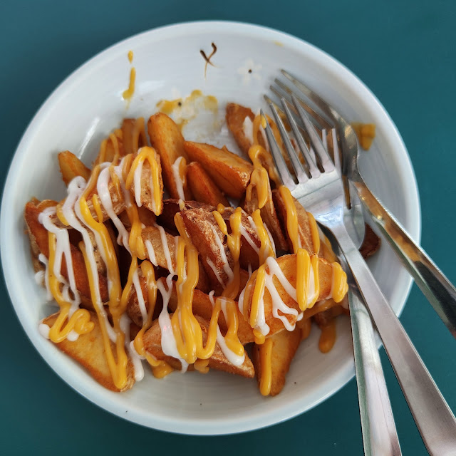Fries with Chicken Jus