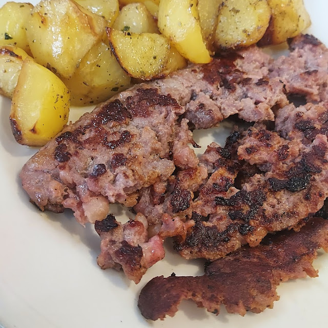 Salamella Con Patate A Forno