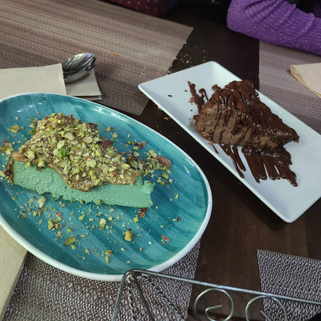Tarta de Queso Con Pistacho Y Muerte de Chocolate