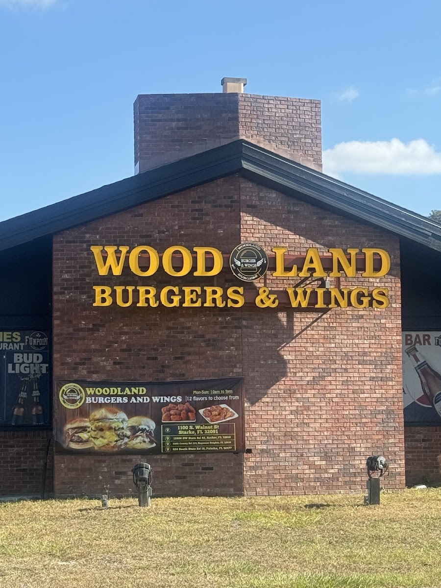 Woodland Burgers & Wings Starke