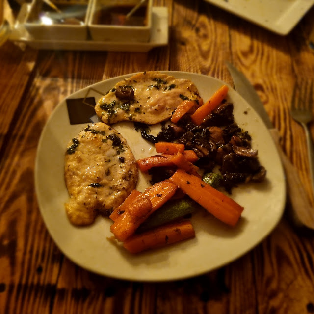 Pechuga Asada Con Verduras Salteadas