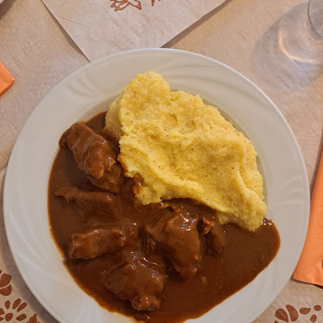 Gulash Con Polenta