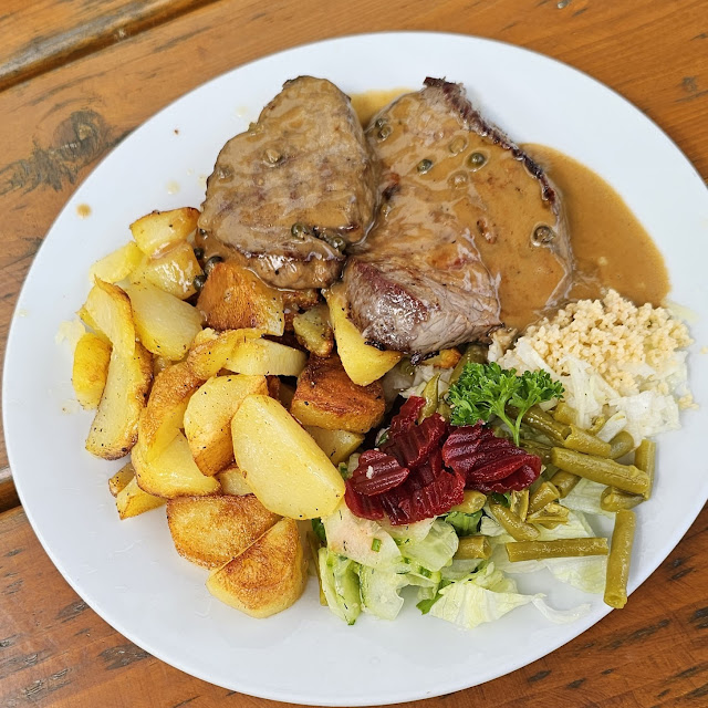 Steak Mit Pfeffersosse