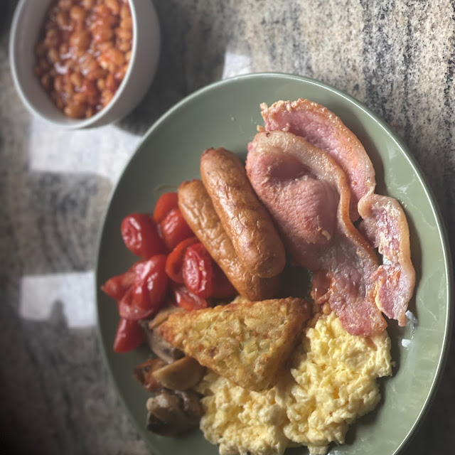 Blooming Full English