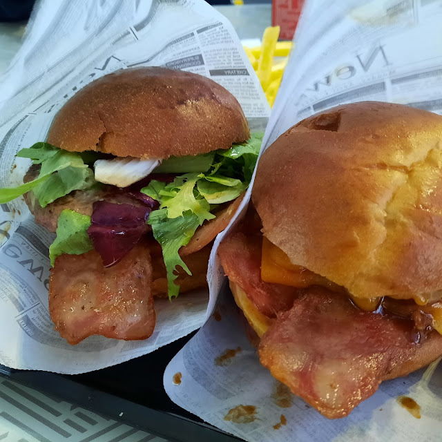 Hamburguesa Échale Millo Y Sueño Americano