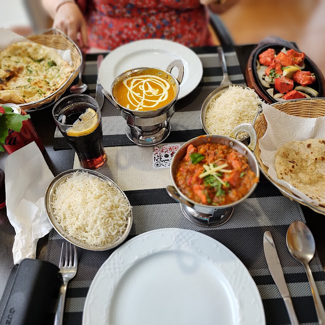 Chicken Tikka Sizzler with Korma Sauce