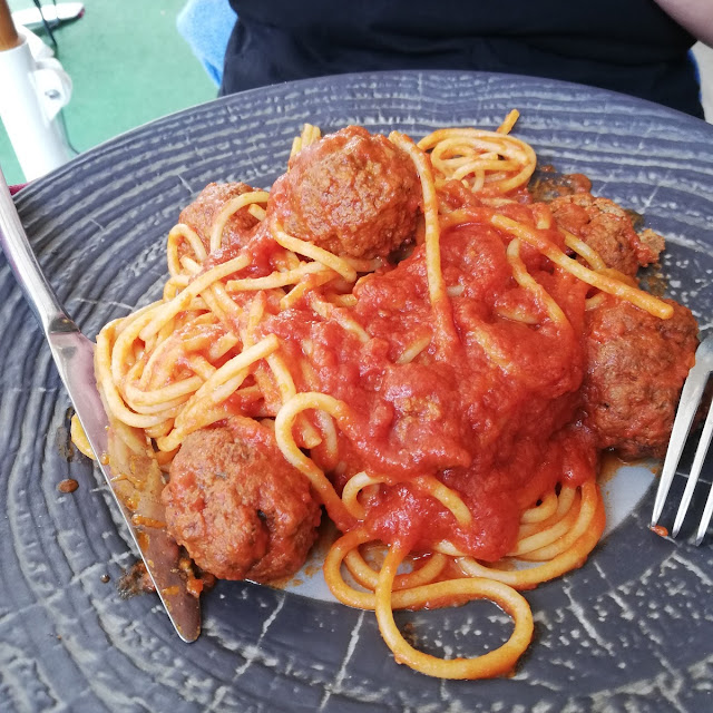 Spaghetti Con Polpette