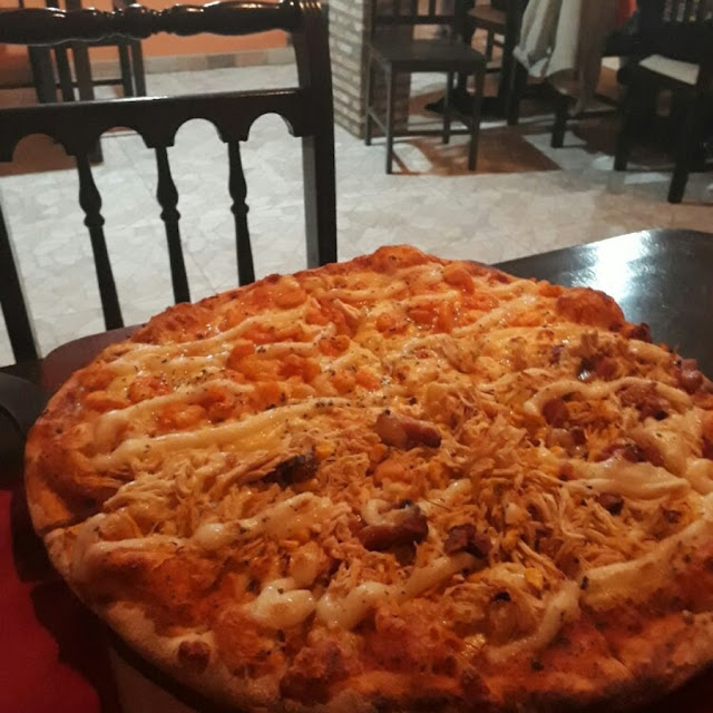 Pizza Forno A Lenha Com 5 Queijos Uma Delicia Leve E Gostosa