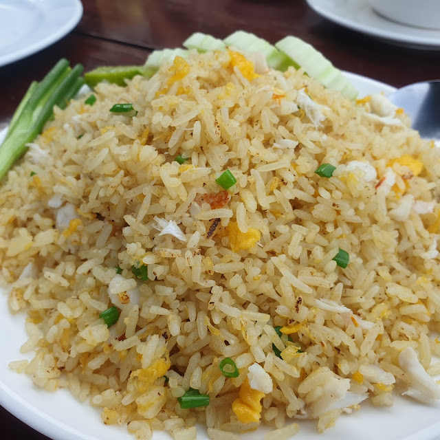 ข้าวผัดปู