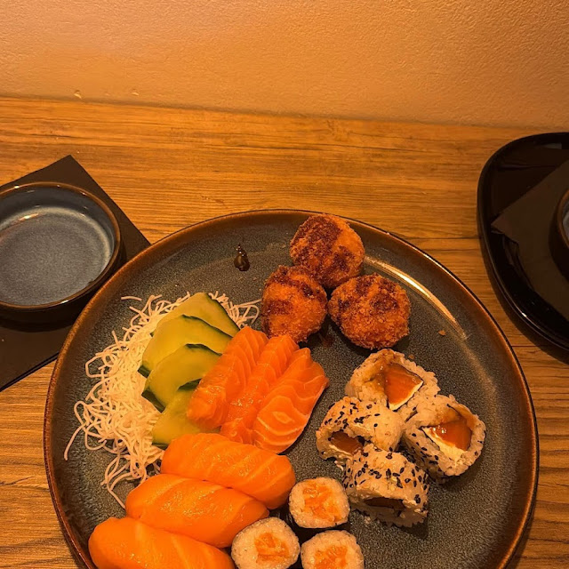 Salmon Sashimi