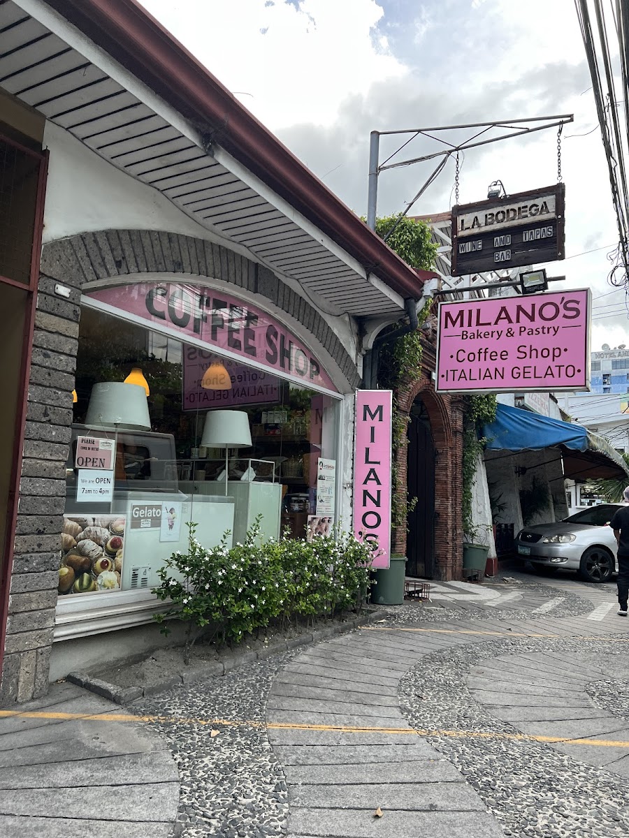 Milano's Italian Restaurant And Bakery