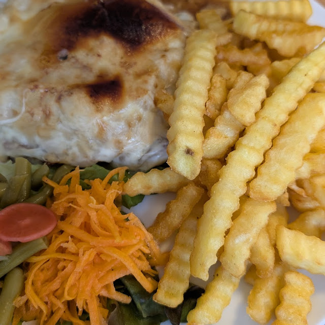 Schnitzel Mit Würzfleisch Überbacken