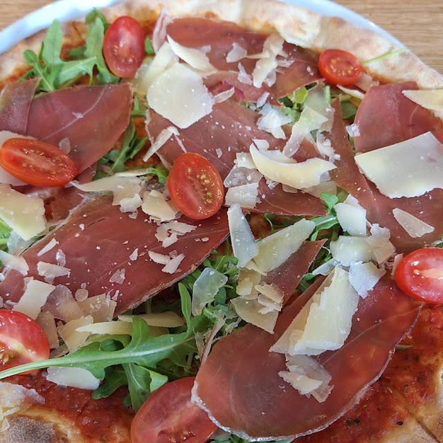 Bresaola Rucola E Parmegano A Scaglie