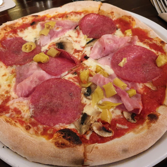 Pizza Cuatro Catos