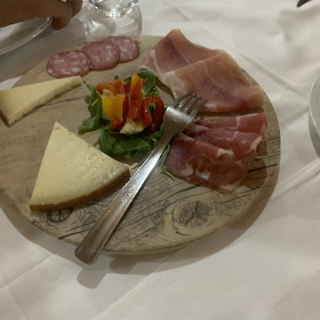 Tagliere Salumi E Formaggi