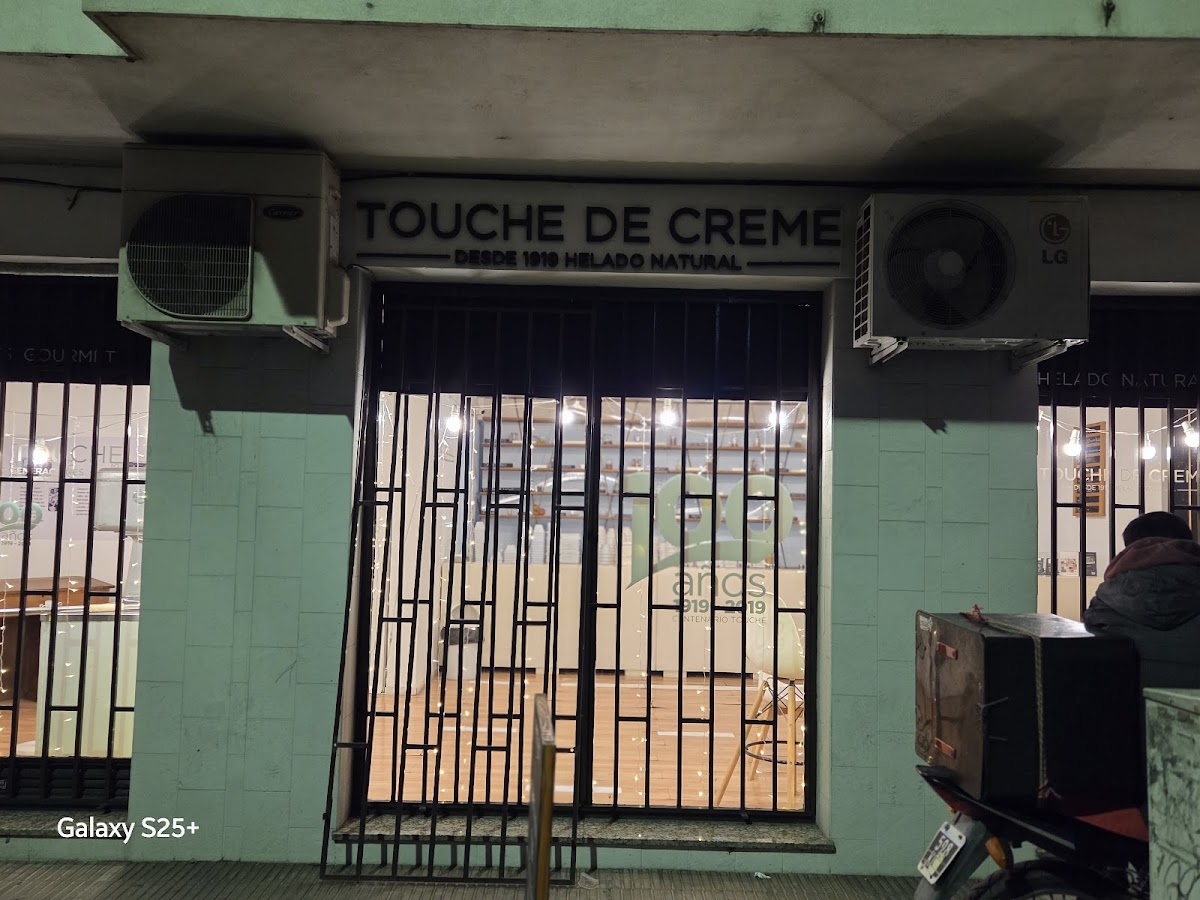 Touche Creme
