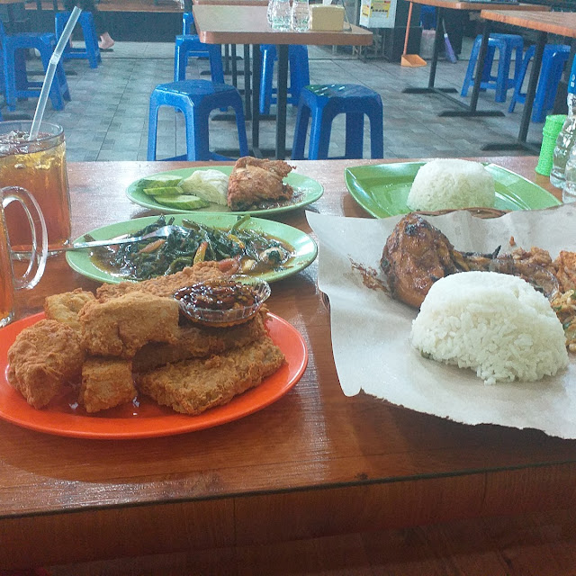 Ayam Bakar Ayam Lamongan Cah Kangkung Dan Teh Es
